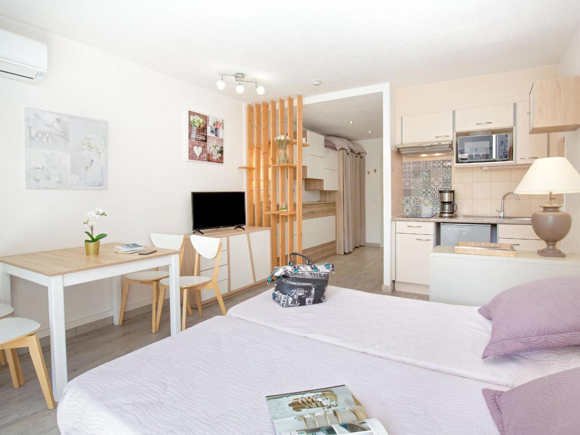 Studio Climatise Pour 3, Face Est, A 50M Plage Et Proche Commerces - Fr-1-466A-23 Saint-Raphaël Eksteriør billede